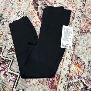 Lululemon Base Pace HR Crop 23”